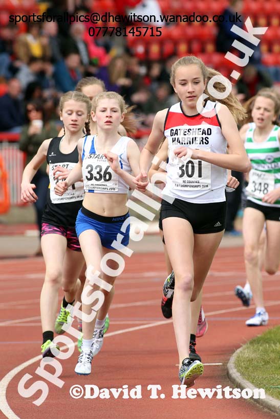 Girls under-15s 1500 metres, North Eastern Track and Field Champs, Gateshead Stadium. Photo: David T. Hewitson/Sports for All Pics